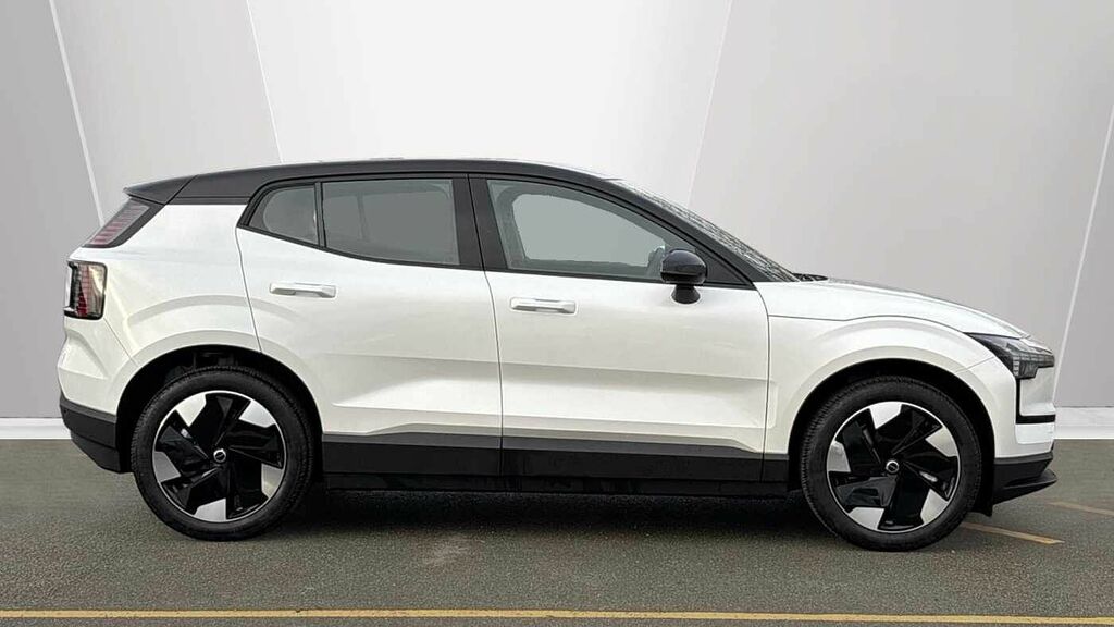 Volvo EX30 Plus, Twin Motor Performance, BK75XBV White #3