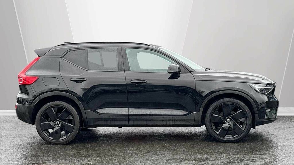 Volvo XC40 Black Edition Ultra, B4 Mild Hybrid, RF74YUU Black #3