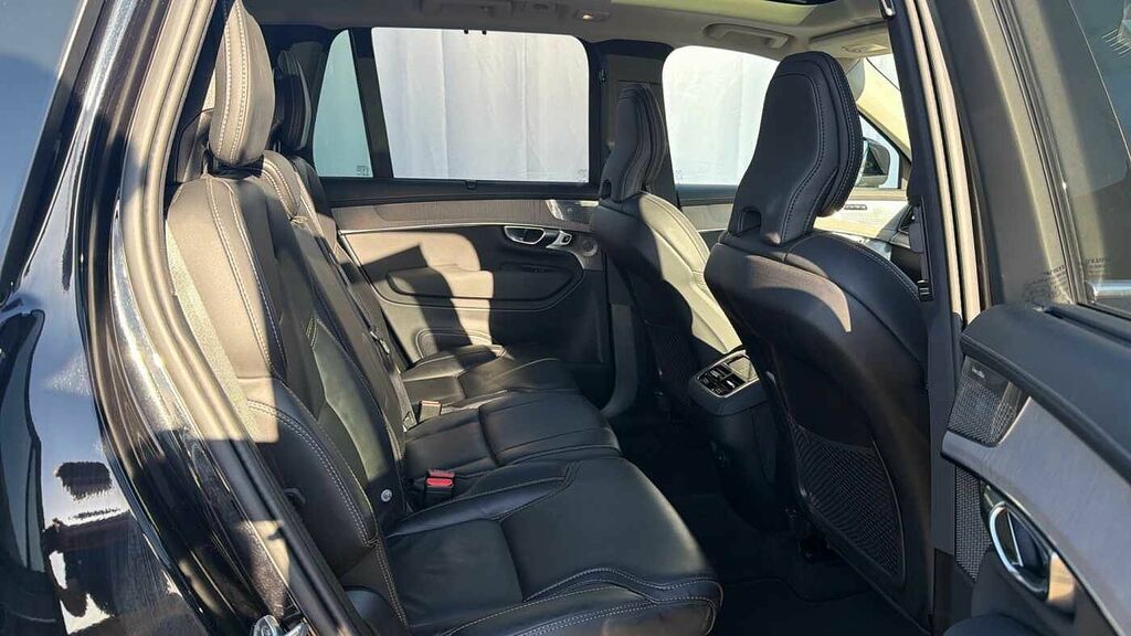 Volvo XC90 B5 247Bhp Ultra Bright Awd Mild Hybrid - Front LB25HTD Black #6