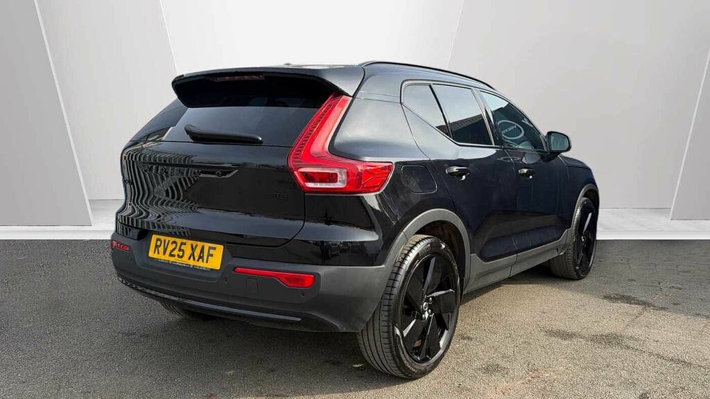 Volvo XC40 B3 161Bhp Black Edition Plus Mild Hybrid - Heat RV25XAF Black #2