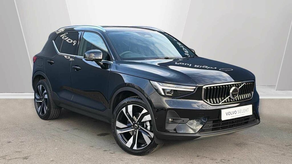 Volvo XC40 B4 197Bhp Ultra Dark Mild Hybrid - 360 View Cam Black