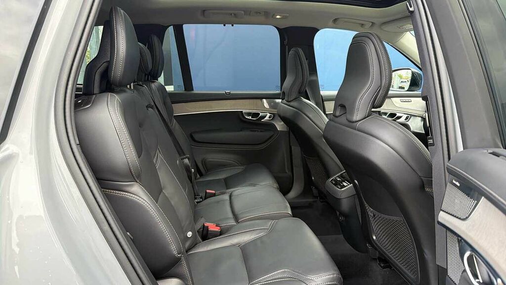 Volvo XC90 B5 247Bhp Ultra Dark Awd Mild Hybrid - Front Ma RJ25EZU Grey #6