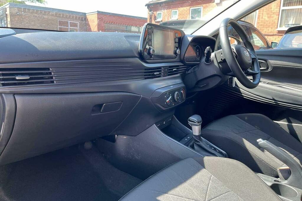 Hyundai Bayon 1.0 T-gdi 48Volt Mhev Se Connect Dct Black #2