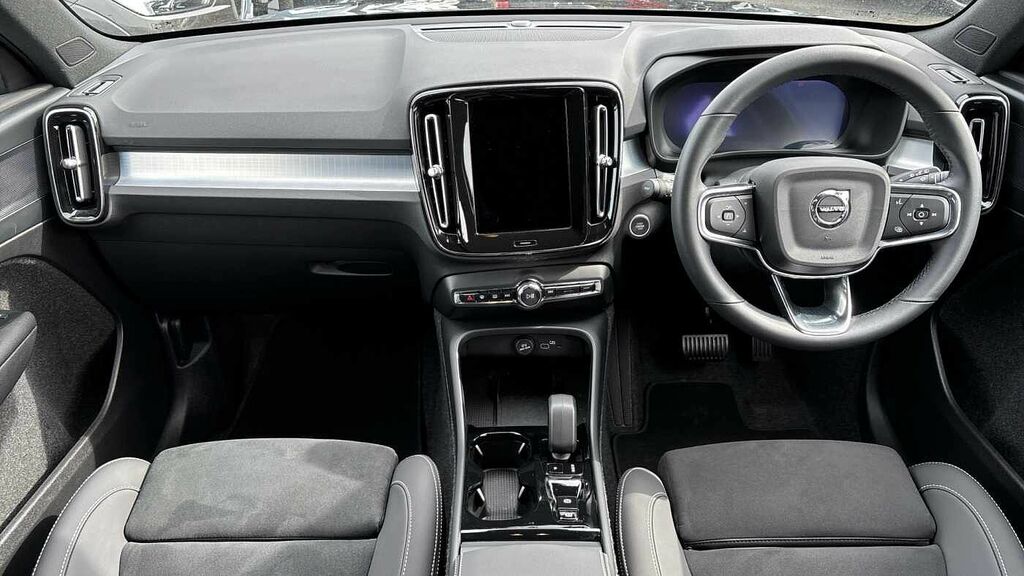 Volvo XC40 Black Edition Plus, B3 Mild Hybrid, BC25HTJ Black #5