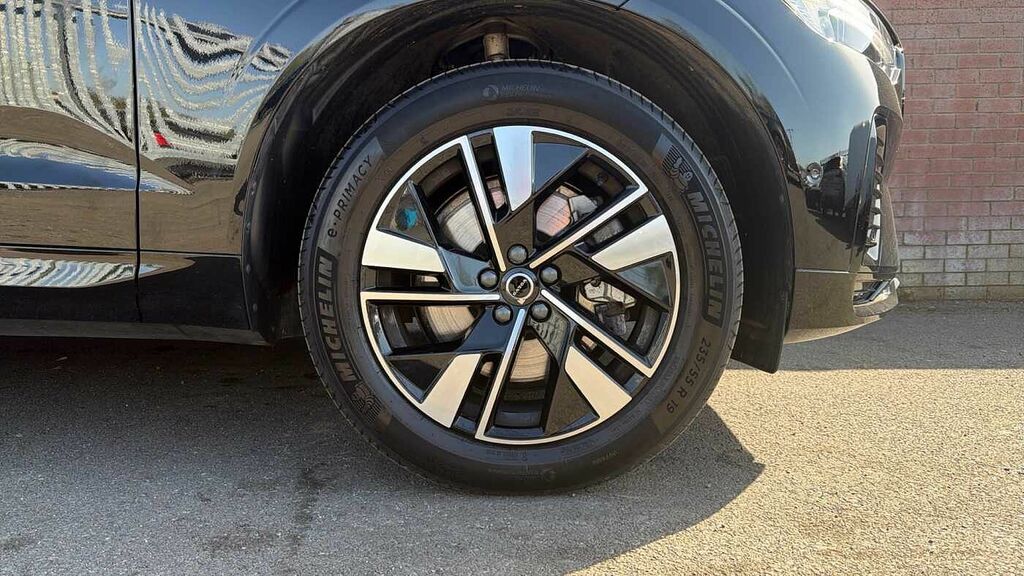 Volvo XC60 B5 247Bhp Plus Dark Awd Mild Hybrid - Adaptive BW25FPU Black #5