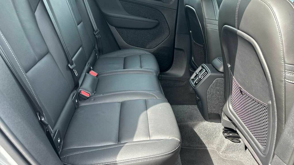 Volvo XC40 Plus, B3 Mild Hybrid, Dark BN25EPC Silver #6