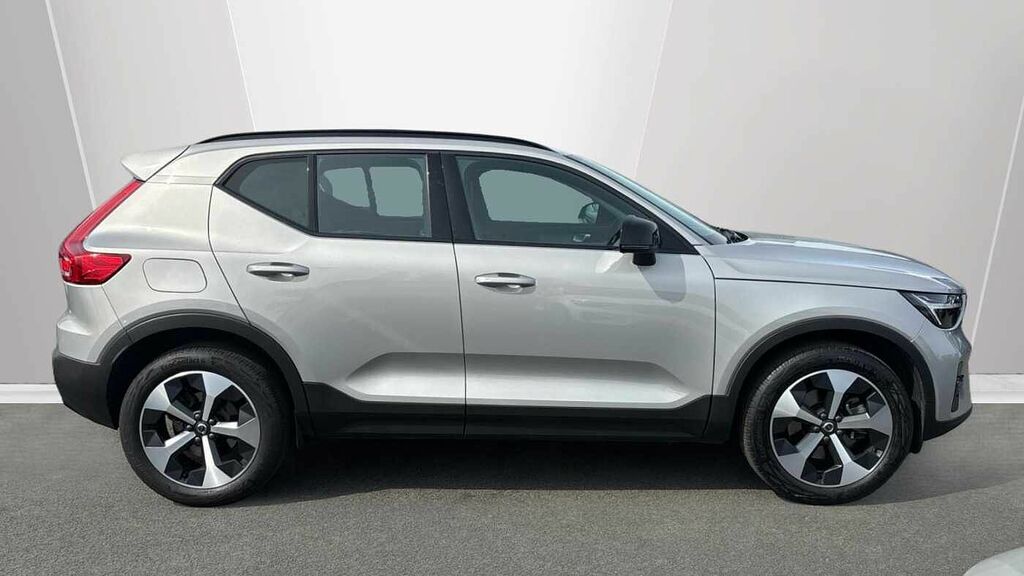 Volvo XC40 Plus, B3 Mild Hybrid, Dark BN25EPC Silver #3