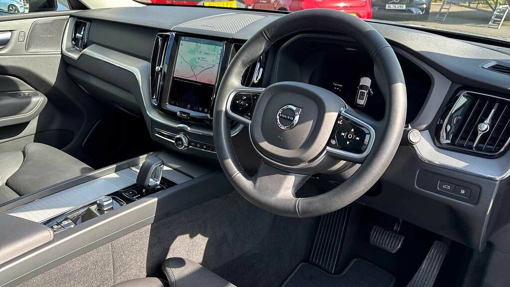 Volvo XC60 Plus, T6 Awd Plug-in Hybrid, Dark RE25WGG Silver #4