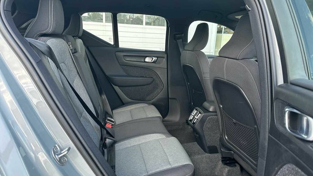 Volvo XC40 Core, B3 Mild Hybrid, RJ25FYA Grey #6