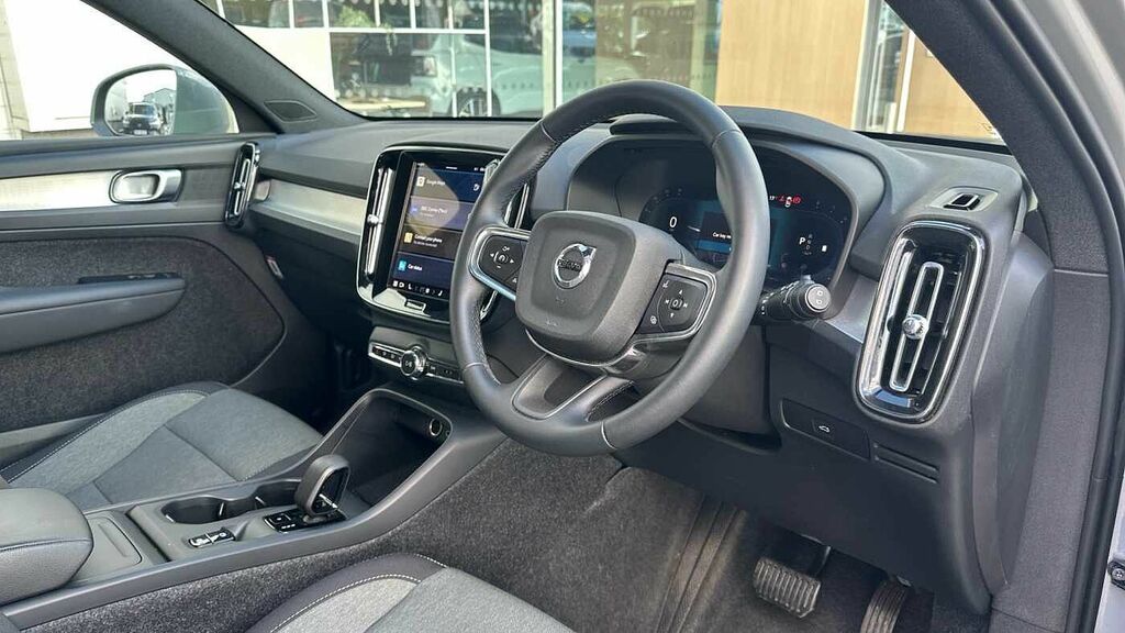 Volvo XC40 Core, B3 Mild Hybrid, RJ25FYA Grey #4