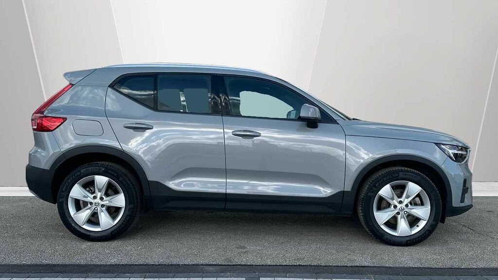 Volvo XC40 Core, B3 Mild Hybrid, RJ25FYA Grey #3