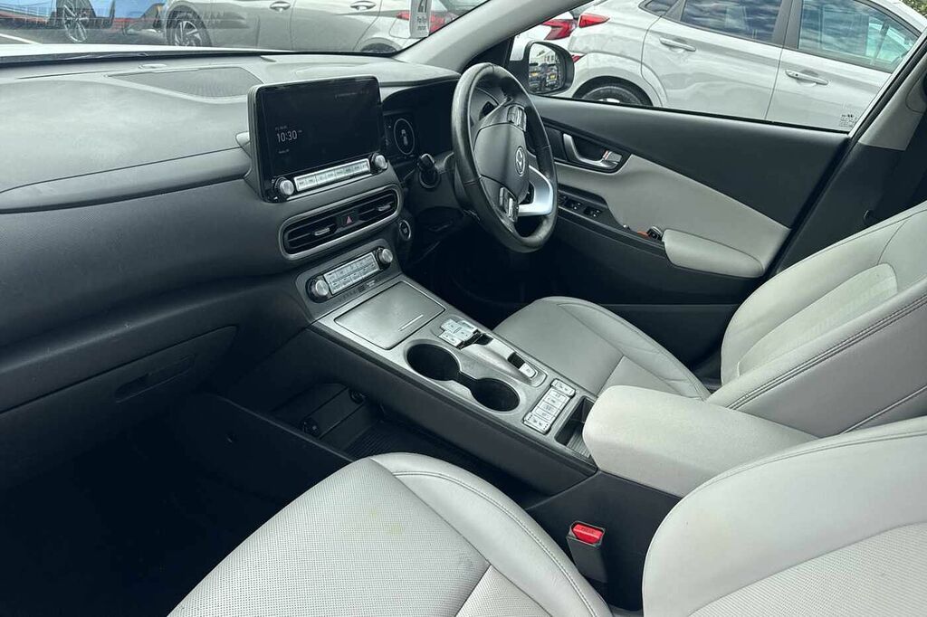 Hyundai Kona 150Kw Ultimate 64Kwh GY23MSX White #2