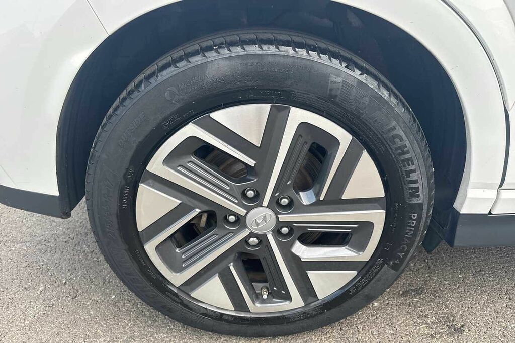 Hyundai Kona 150Kw Ultimate 64Kwh GY23MSX White #5