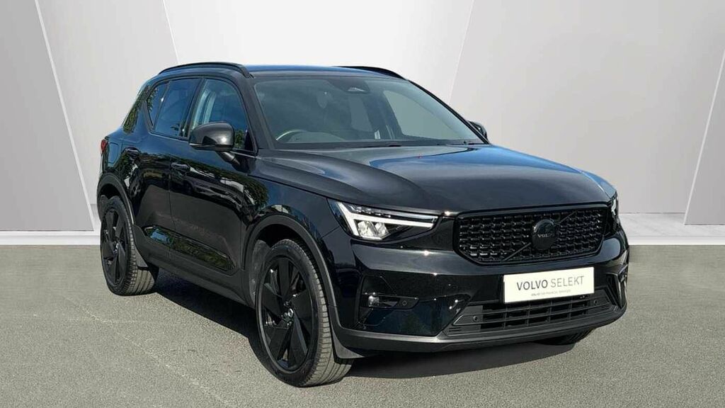Volvo XC40 Black Edition Plus, B3 Mild Hybrid, Black