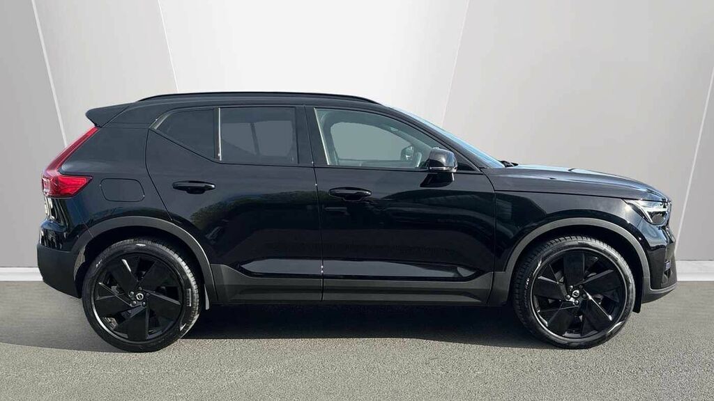 Volvo XC40 Black Edition Plus, B3 Mild Hybrid, BC25HXW Black #3