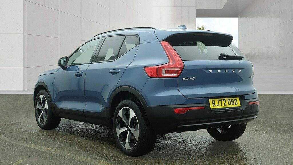 Volvo XC40 Ultimate, B4 Mild Hybrid, Dark RJ72OBD Blue #3