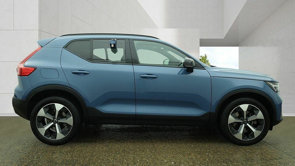 Volvo XC40 Ultimate, B4 Mild Hybrid, Dark RJ72OBD Blue #5