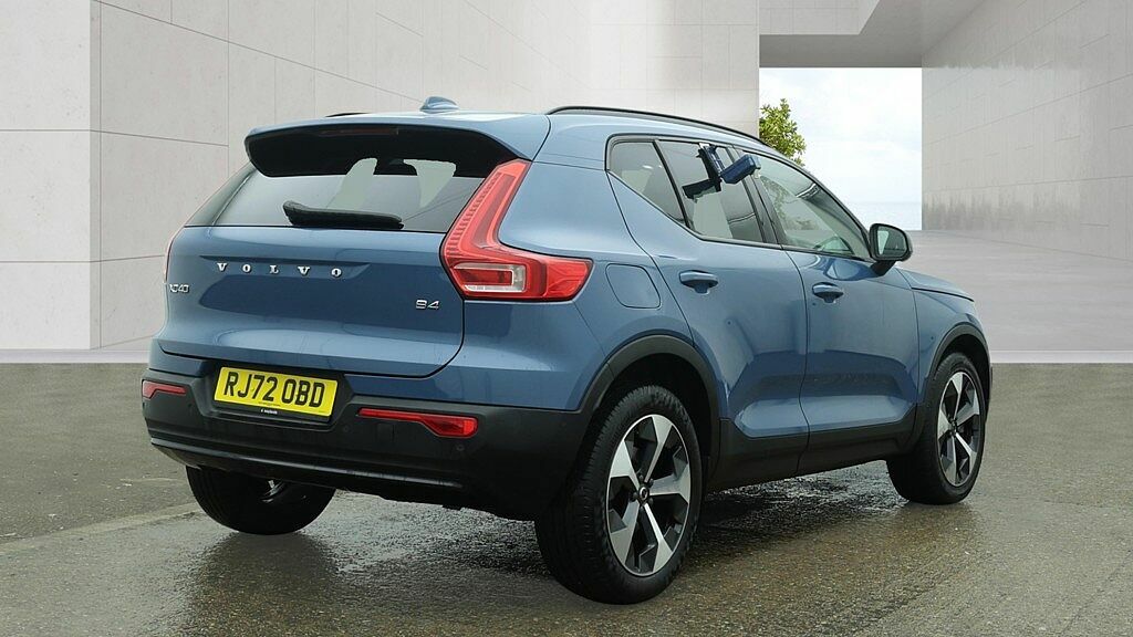 Volvo XC40 Ultimate, B4 Mild Hybrid, Dark RJ72OBD Blue #4