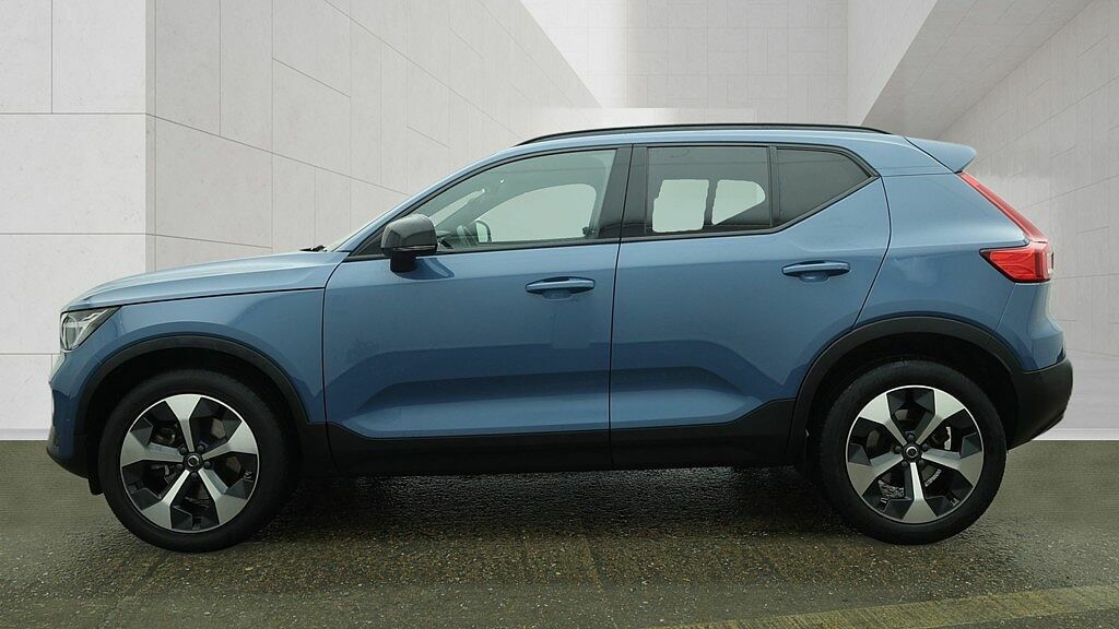 Volvo XC40 Ultimate, B4 Mild Hybrid, Dark RJ72OBD Blue #6