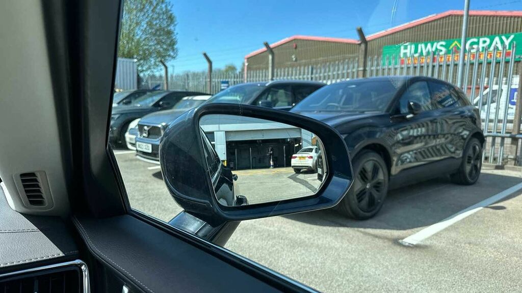 Volvo S90 Ultimate Black #31