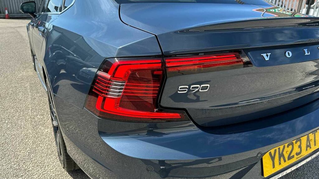 Volvo S90 Ultimate Black #35