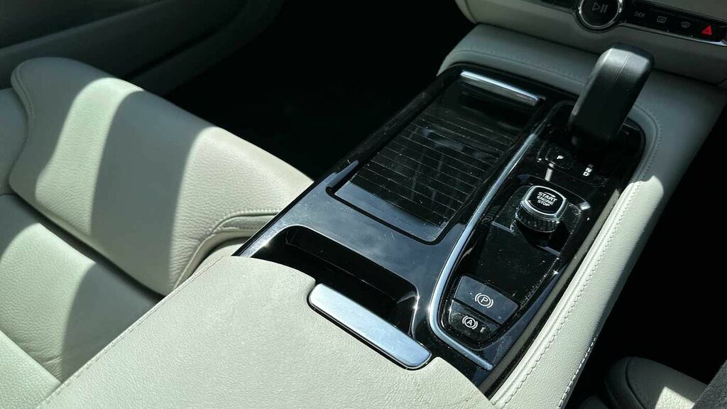 Volvo S90 Ultimate Black #48