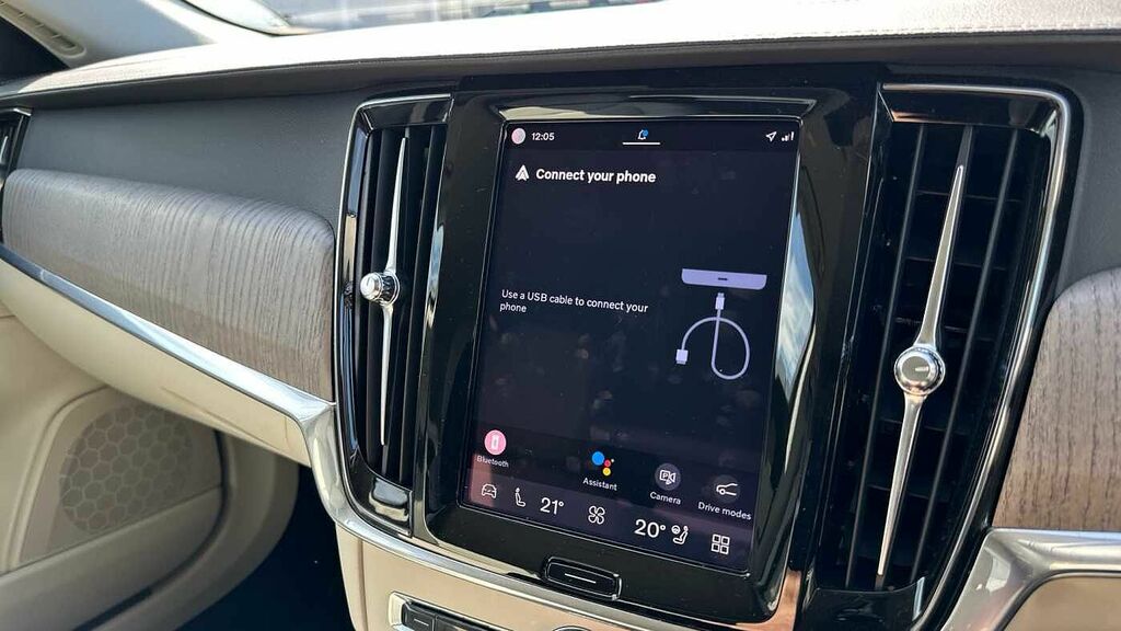 Volvo S90 Ultimate Black #42