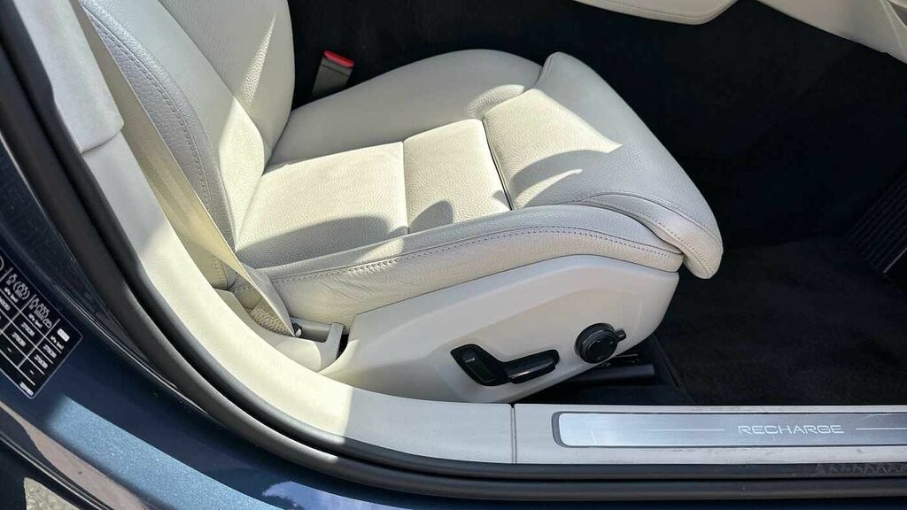 Volvo S90 Ultimate Black #29