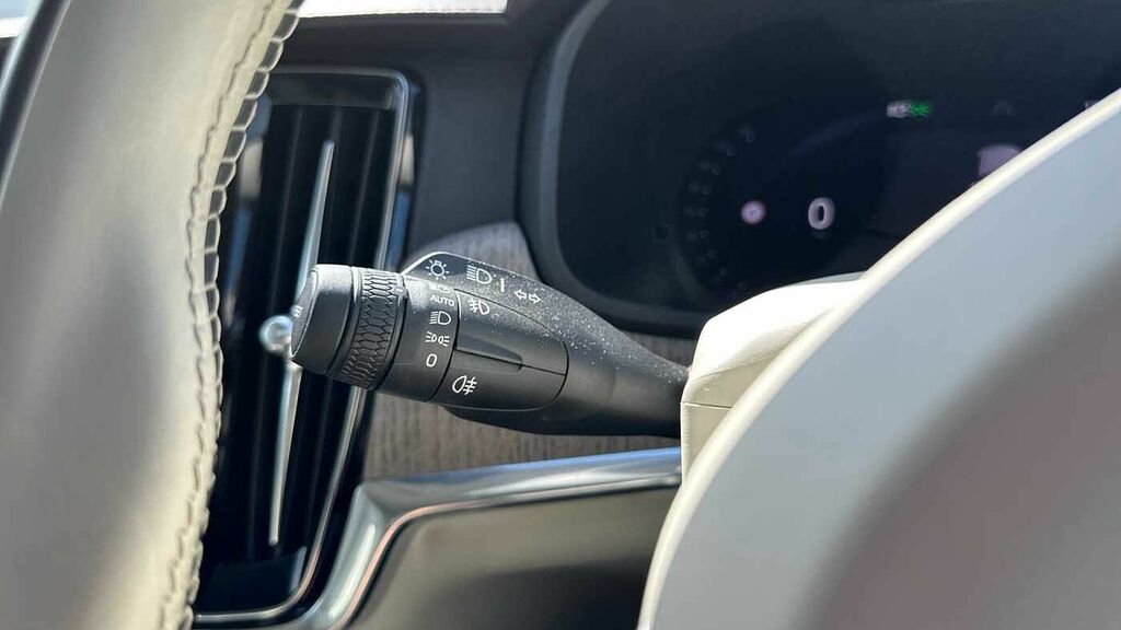 Volvo S90 Ultimate Black #19