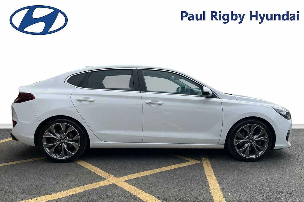 Hyundai I30 1.4 T-gdi Premium Dct White #4
