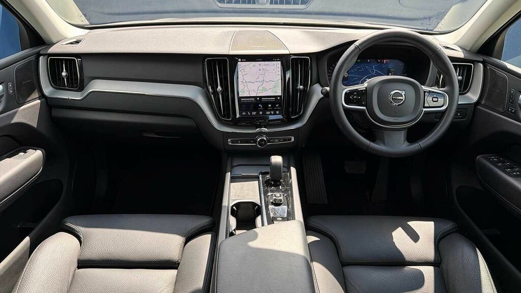 Volvo XC60 T6 345Bhp Plus Dark Awd Plug-in Hybrid - 360 Pa RE25WGF Silver #5