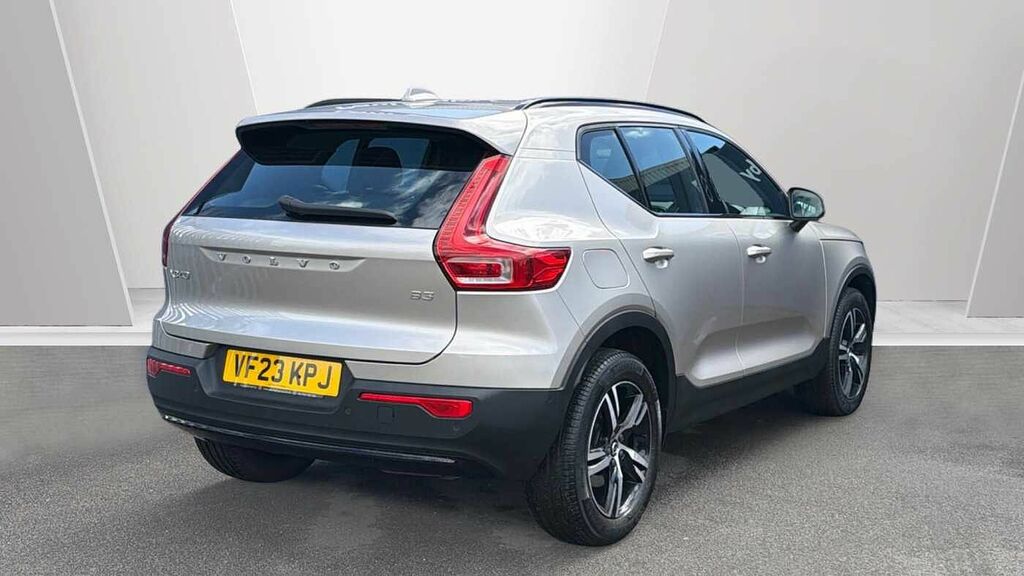 Volvo XC40 B3 161Bhp Plus Dark Mild Hybrid - 360 Camera VF23KPJ #2