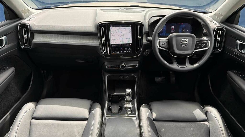 Volvo XC40 B3 161Bhp Plus Dark Mild Hybrid - 360 Camera VF23KPJ #5