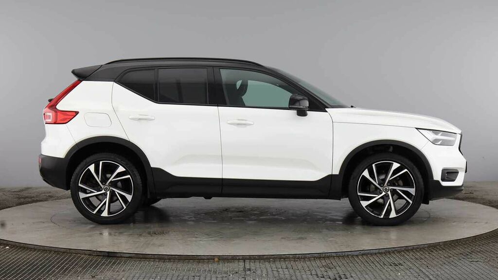 Volvo XC40 R-design Pro, T3 GU22HKB White #2