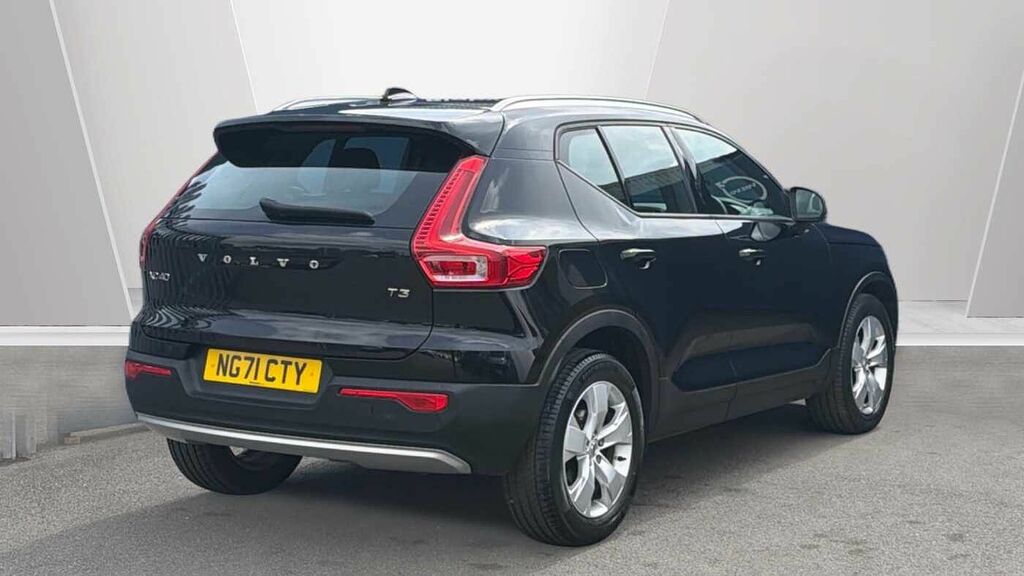Volvo XC40 T3 161Bhp Momentum - Rear Park Assist Black #2