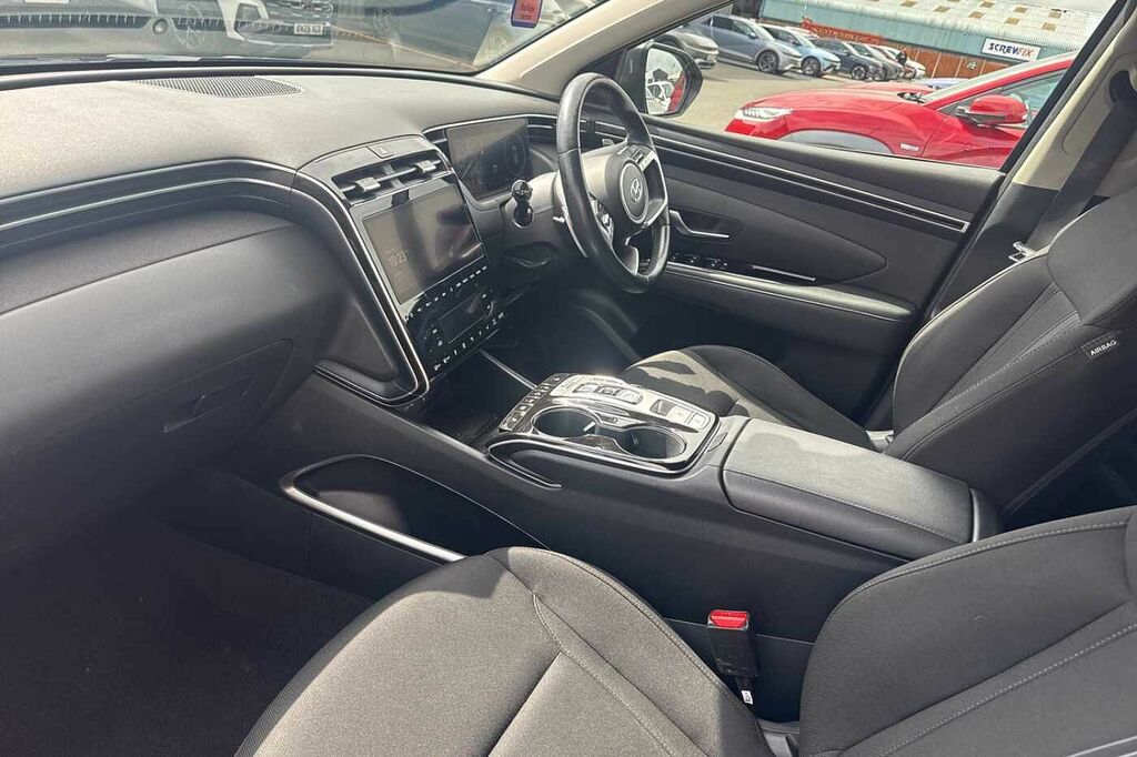 Hyundai Tucson 1.6 Tgdi Hybrid 230 Premium 2Wd YP22WZN Black #2