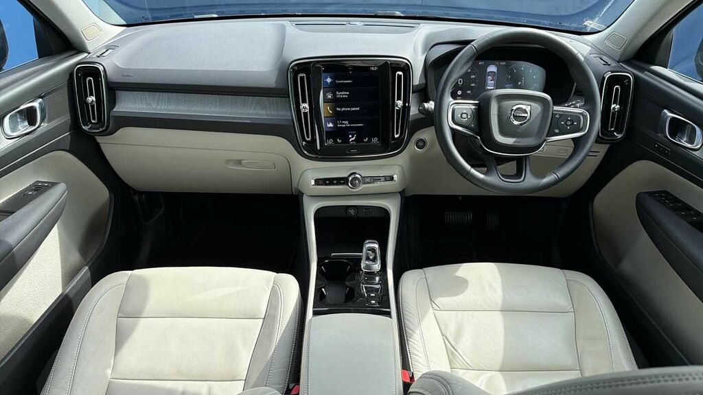 Volvo XC40 T3 161Bhp Inscription - Heated Seats NL22UXA Blue #5