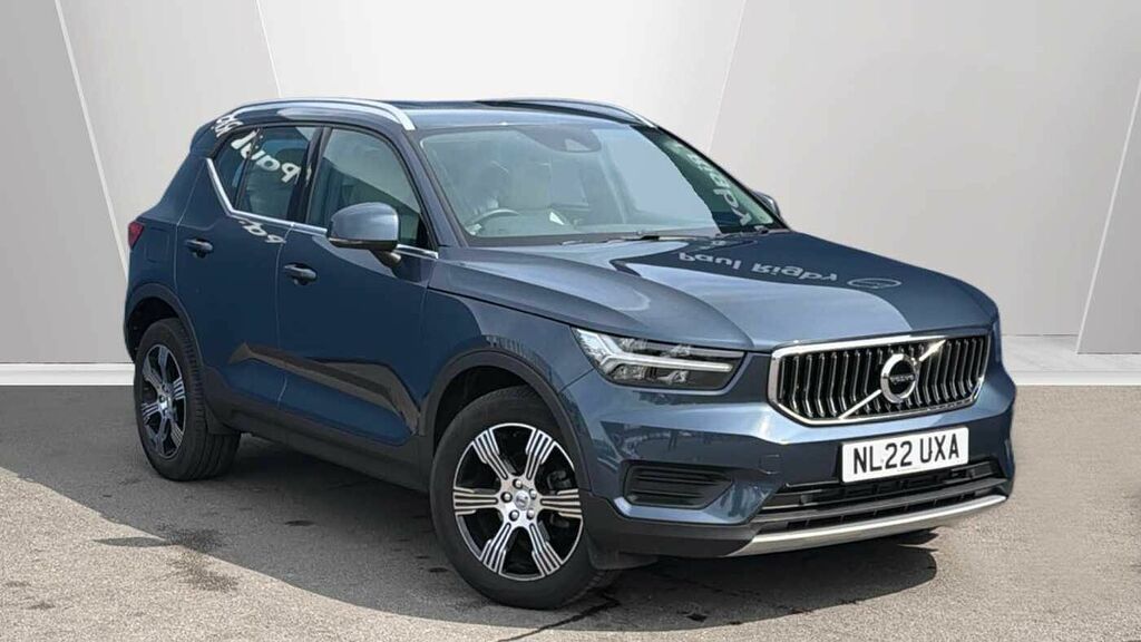Volvo XC40 T3 161Bhp Inscription - Heated Seats Blue