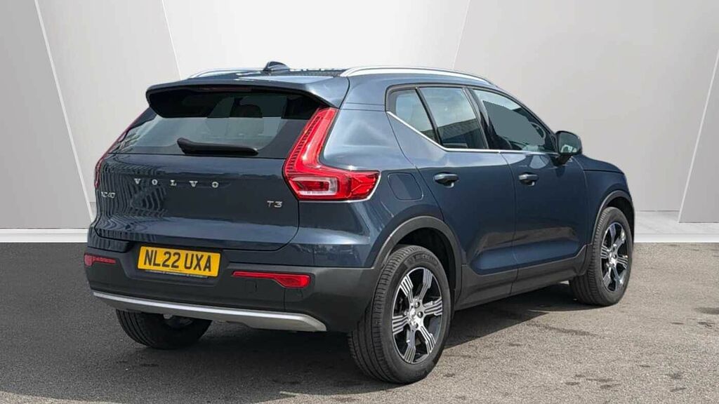 Volvo XC40 T3 161Bhp Inscription - Heated Seats NL22UXA Blue #2