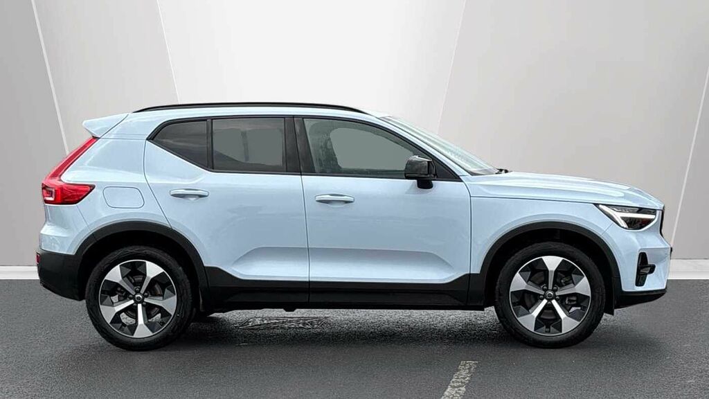 Volvo XC40 Plus, B4 Mild Hybrid, Dark OY75UVR Blue #3
