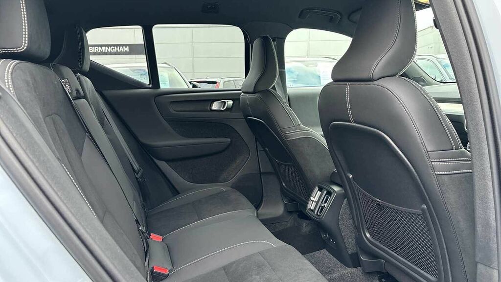 Volvo XC40 Plus, B4 Mild Hybrid, Dark OY75UVR Blue #6