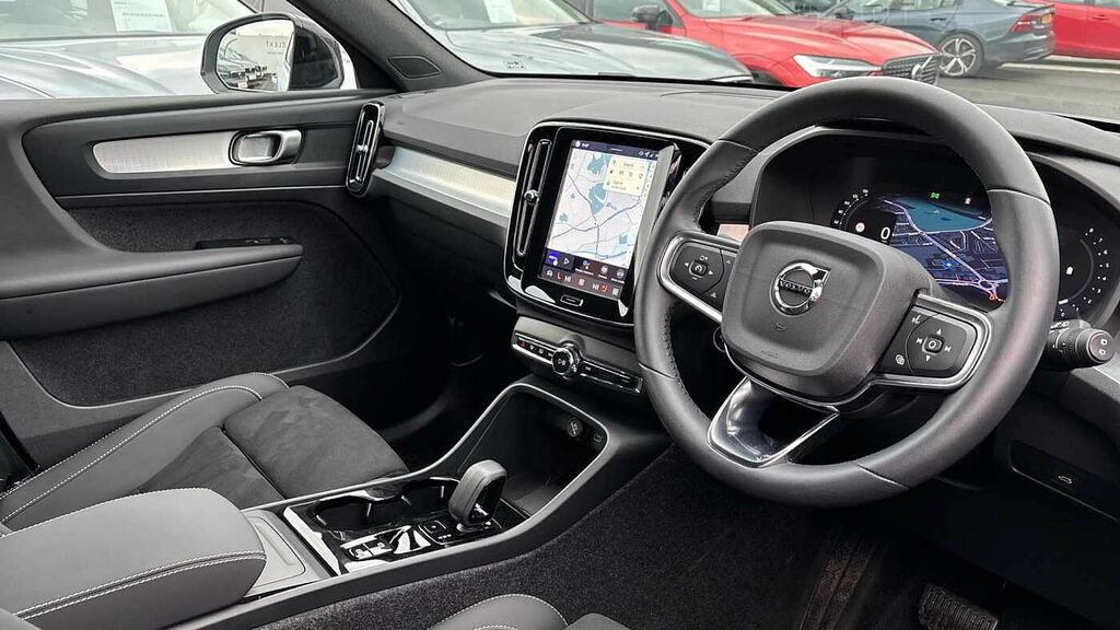 Volvo XC40 Plus, B4 Mild Hybrid, Dark OY75UVR Blue #4