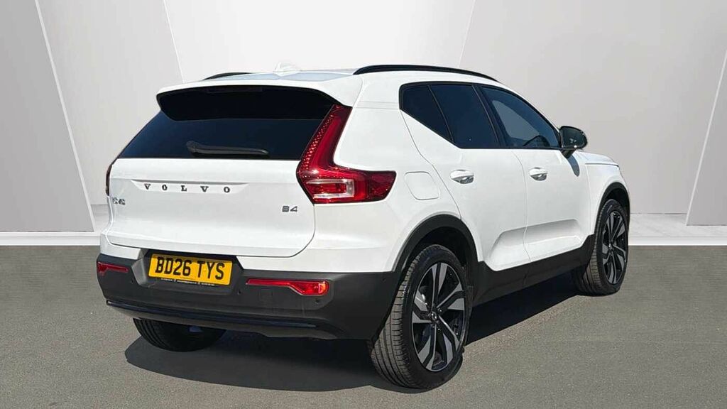 Volvo XC40 B4 194Bhp Ultra Dark Mild Hybrid - 360 Camera BD26TYS White #2