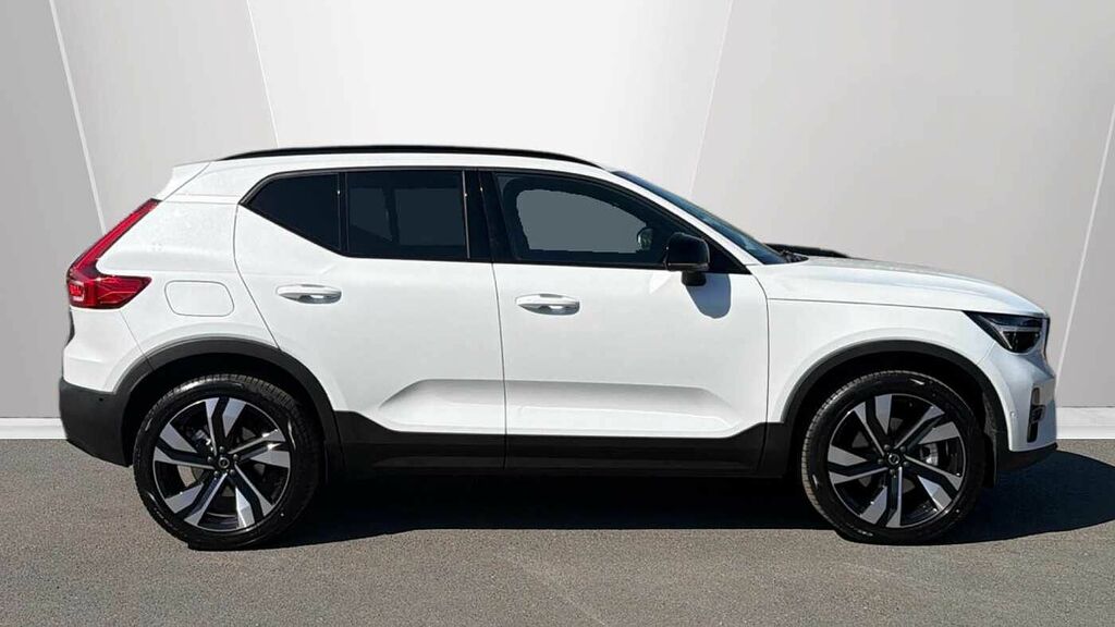 Volvo XC40 B4 194Bhp Ultra Dark Mild Hybrid - 360 Camera BD26TYS White #3
