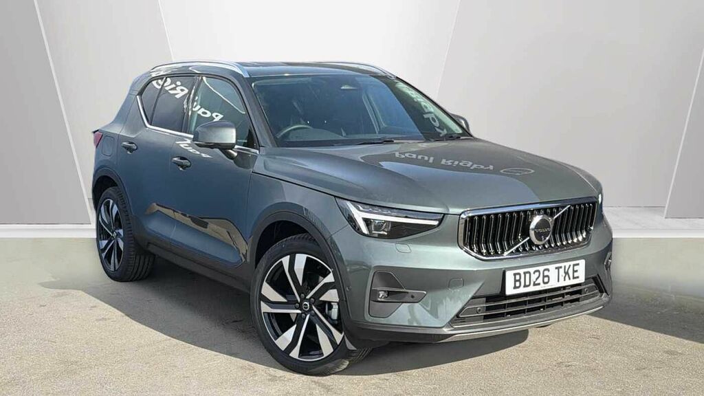Volvo XC40 B4 194Bhp Ultra Bright Mild Hybrid - Panoramic 