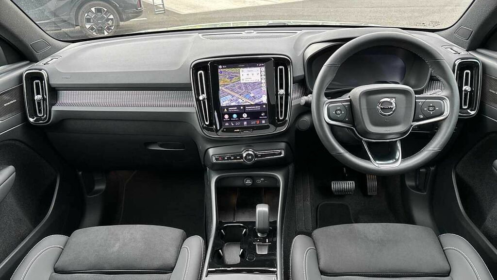 Volvo EC40 Black Edition Ultra, Single Motor Extended Range, Grey #5