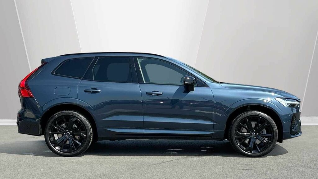 Volvo XC60 Black Edition Plus, B5 Awd Mild Hybrid, BN26WBT Blue #3