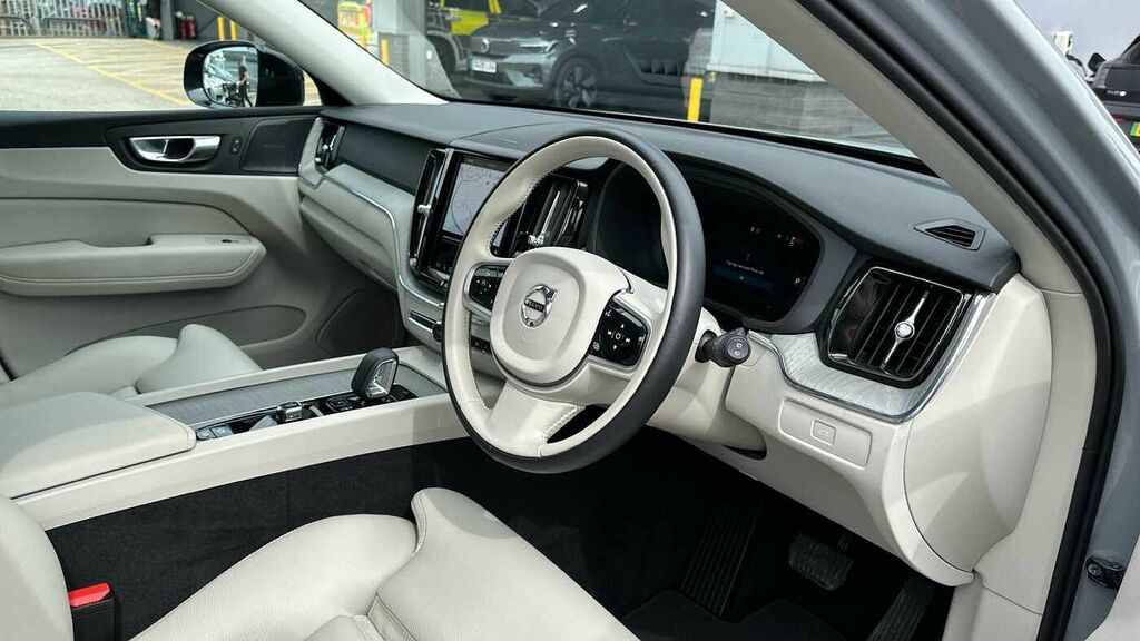 Volvo XC60 Plus, B5 Awd Mild Hybrid, Dark RV25FVK Grey #4