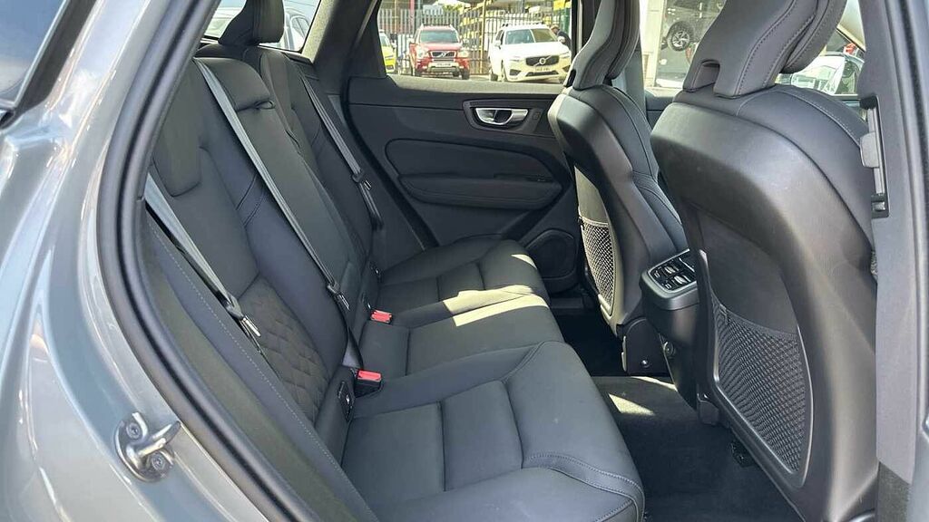 Volvo XC60 Plus, B5 Awd Mild Hybrid, Dark RF25AEY Grey #6