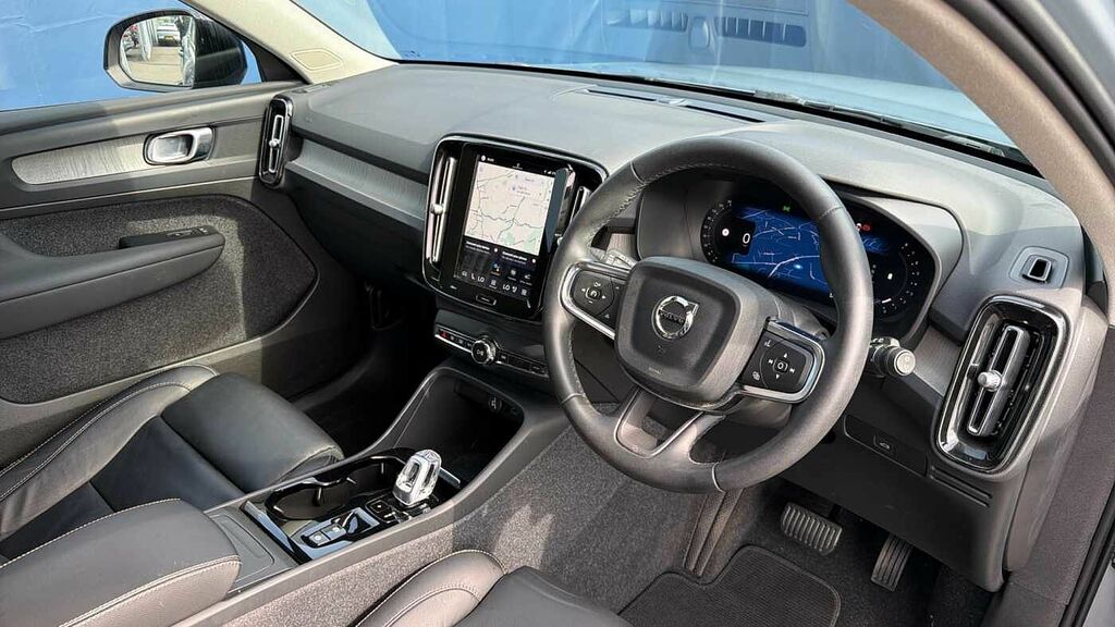 Volvo XC40 B3 161Bhp Plus Dark Mild Hybrid - Rear Camera CK23RLV Grey #4